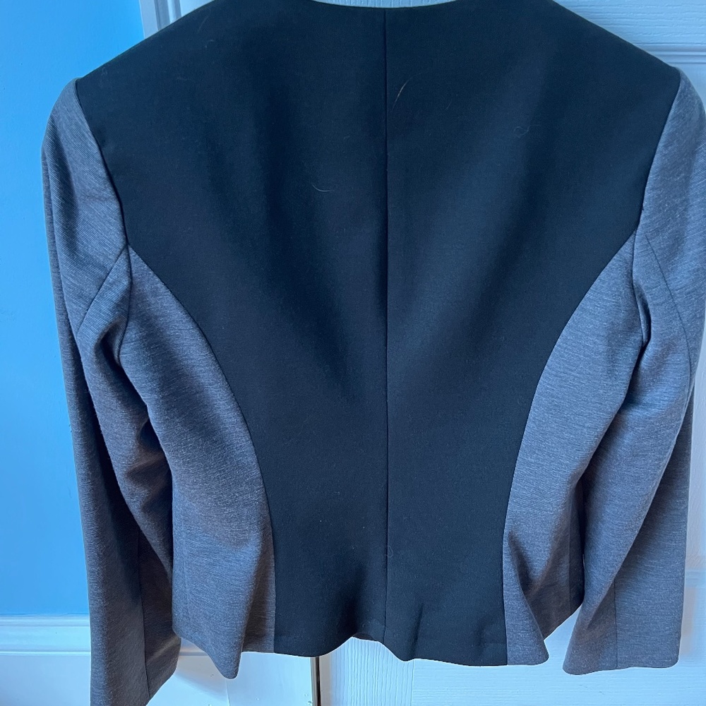 Blazer - Picture 3 of 3